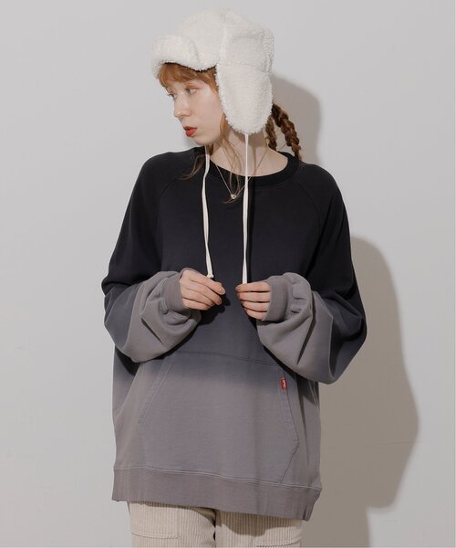 DOUBLE NAME（ダブルネーム）の「グラデーションスウェットプルオーバー/ユニセックス可（Tシャツ/カットソー・レディース・ネイビー/グリーン/ブラック・FREE）」の4枚目の写真