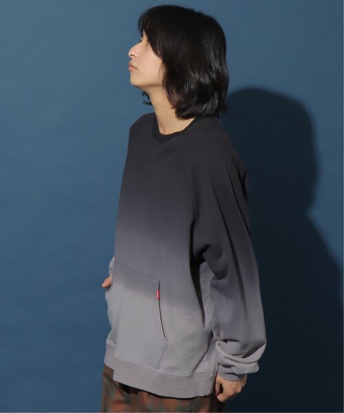 DOUBLE NAME（ダブルネーム）の「グラデーションスウェットプルオーバー/ユニセックス可（Tシャツ/カットソー・レディース・ネイビー/グリーン/ブラック・FREE）」の9枚目の写真