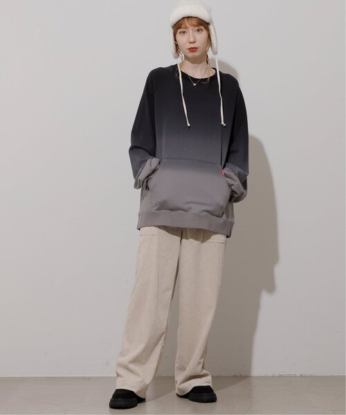 DOUBLE NAME（ダブルネーム）の「グラデーションスウェットプルオーバー/ユニセックス可（Tシャツ/カットソー・レディース・ネイビー/グリーン/ブラック・FREE）」の14枚目の写真