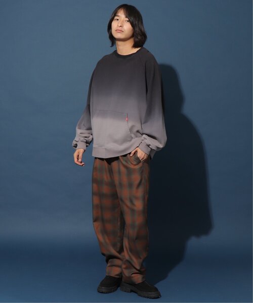 DOUBLE NAME（ダブルネーム）の「グラデーションスウェットプルオーバー/ユニセックス可（Tシャツ/カットソー・レディース・ネイビー/グリーン/ブラック・FREE）」の18枚目の写真