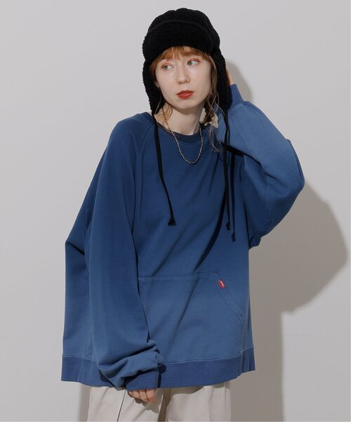 DOUBLE NAME（ダブルネーム）の「グラデーションスウェットプルオーバー/ユニセックス可（Tシャツ/カットソー・レディース・ネイビー/グリーン/ブラック・FREE）」の3枚目の写真