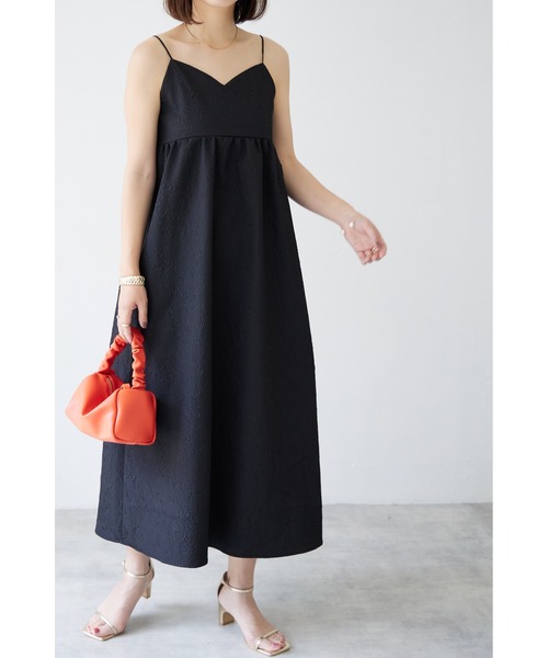 &. NOSTALGIA(アンドドットノスタルジア)の「【ZOZO限定】ふくれジャガードキャミワンピース(ワンピース・レディース・ブラック/ベージュ・FREE)」の1枚目の写真