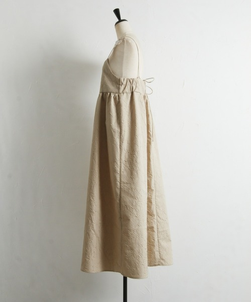 &. NOSTALGIA(アンドドットノスタルジア)の「【ZOZO限定】ふくれジャガードキャミワンピース(ワンピース・レディース・ブラック/ベージュ・FREE)」の10枚目の写真