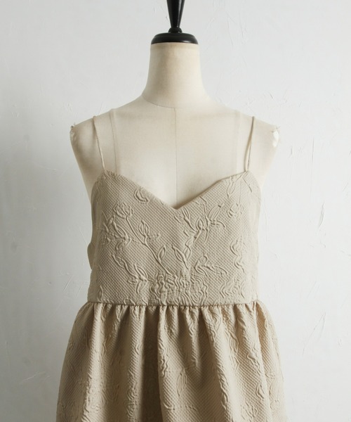 &. NOSTALGIA(アンドドットノスタルジア)の「【ZOZO限定】ふくれジャガードキャミワンピース(ワンピース・レディース・ブラック/ベージュ・FREE)」の13枚目の写真