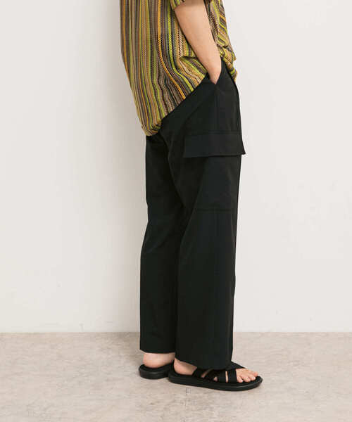 SENSE OF PLACE by URBAN RESEARCH（センスオブプレイスバイアーバンリサーチ）の「テックセンタープレスカーゴスラックス（カーゴパンツ・メンズ・ブラック/カーキ・MEDIUM/LARGE）」の7枚目の写真