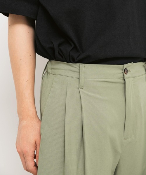 SENSE OF PLACE by URBAN RESEARCH（センスオブプレイスバイアーバンリサーチ）の「テックセンタープレスカーゴスラックス（カーゴパンツ・メンズ・ブラック/カーキ・MEDIUM/LARGE）」の13枚目の写真