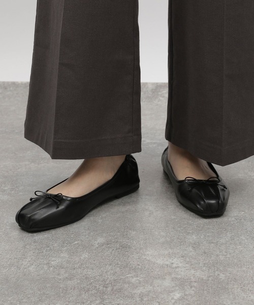 LAKOLE（ラコレ）の「【卒入式／オケージョンにも】ギャザータックバレエシューズ / 963970（バレエシューズ・レディース・シルバー/ゴールド/ブラック/ゼブラ・SMALL/MEDIUM/LARGE）」の11枚目の写真