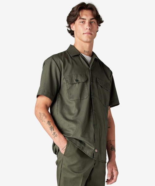 Dickies(ディッキーズ)の「S/S ワークシャツ レギュラーフィット "1574"(シャツ/ブラウス・メンズ・レンガ/オフホワイト/ホワイト/チャコールグレー/ブラック/ダークグリーン系/ダークネイビー/サンドベージュ/オリーブ・XX-LARGE/LARGE/X-LARGE/MEDIUM/SMALL)」の6枚目の写真