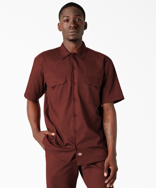 Dickies(ディッキーズ)の「S/S ワークシャツ レギュラーフィット "1574"(シャツ/ブラウス・メンズ・レンガ/オフホワイト/ホワイト/チャコールグレー/ブラック/ダークグリーン系/ダークネイビー/サンドベージュ/オリーブ・XX-LARGE/LARGE/X-LARGE/MEDIUM/SMALL)」の9枚目の写真