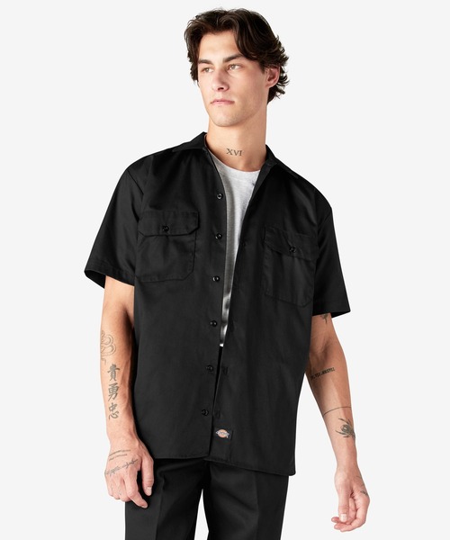 Dickies(ディッキーズ)の「S/S ワークシャツ レギュラーフィット "1574"(シャツ/ブラウス・メンズ・レンガ/オフホワイト/ホワイト/チャコールグレー/ブラック/ダークグリーン系/ダークネイビー/サンドベージュ/オリーブ・XX-LARGE/LARGE/X-LARGE/MEDIUM/SMALL)」の3枚目の写真