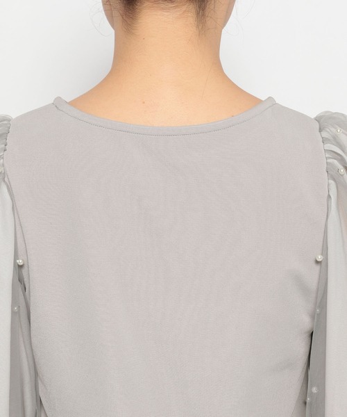 mysty woman（ミスティウーマン）の「パールシアースリーブプルオーバー　972190（Tシャツ/カットソー・レディース・ブラック/アイボリー/グレー・FREE）」の4枚目の写真