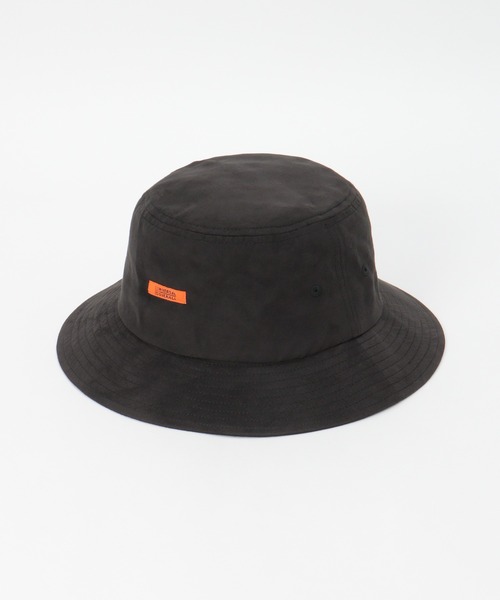 UNIVERSAL OVERALL（ユニバーサルオーバーオール）の「UNIVERSAL OVERALL フェイクスウェードバケットハット（ハット・メンズ・ブラック/ベージュ・FREE）」の2枚目の写真