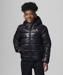 完売商品！ジョーダン ミッドウェイト フェイクダウン ジュニアジャケットXL黒 JORDAN BRAND（ジョーダンブランド）の「ジョーダン ミッド
