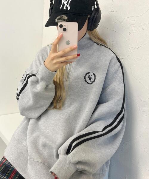 WC（ダブル シー）の「ハーフジップ2ラインスウェット（スウェット・レディース・ブラック/グレー/ピンク/グリーン・FREE）」の2枚目の写真