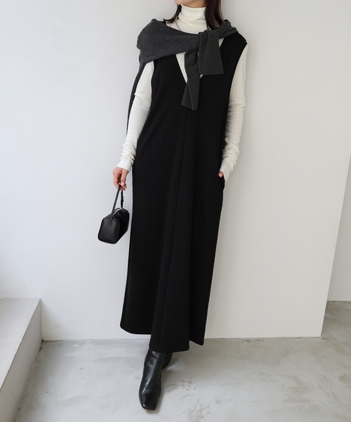 Vネックポンチストレートワンピース（ワンピース）｜evernavy（エバー