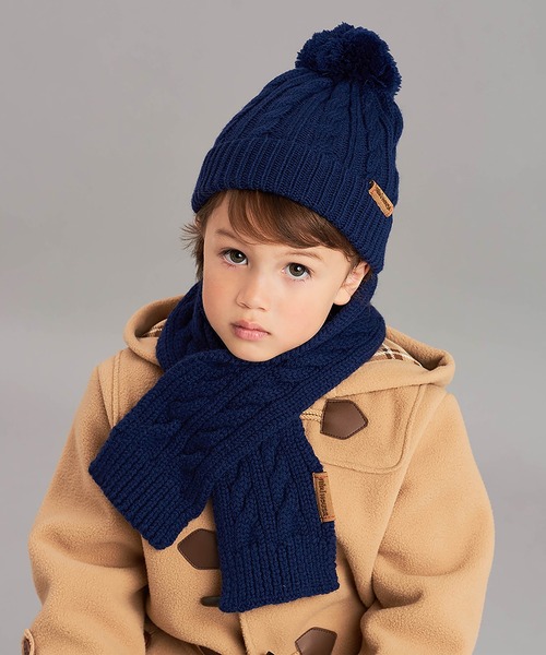 MIKI HOUSE(ミキハウス)の「ケーブル編みニットマフラー(マフラー・キッズ・レッド/アイボリー/ネイビー・ONE SIZE)」の4枚目の写真