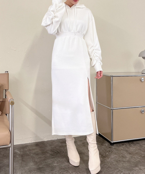 セール】サイドスリットロングパーカーワンピース（ワンピース）｜MIIA