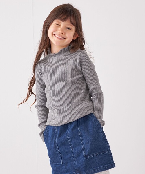 SHIPS any(シップス エニィ)の「SHIPS any: フリル タートルネック リブ ニット<KIDS>(Tシャツ/カットソー・キッズ・グレー/ナチュラル/ネイビー・S(110-120)/L(140-150)/M(125-135))」の2枚目の写真