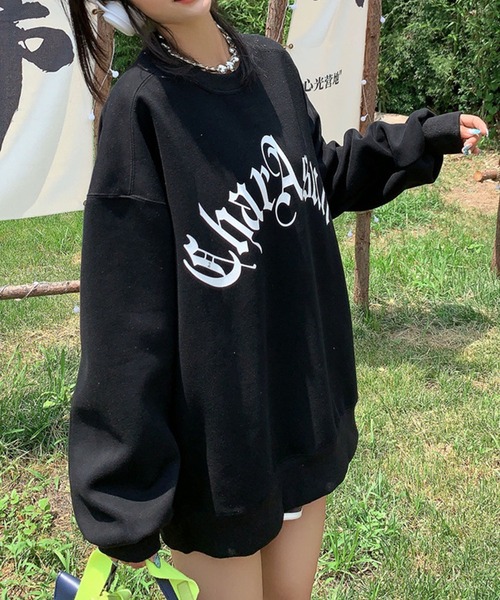 GLAMOROUS JANE(グラマラスジェーン)の「ロゴプリントオーバーサイズプルオーバー(スウェット・レディース・ブラック/杢グレー・FREE)」の2枚目の写真
