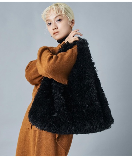 Settimissimo（セッティミッシモ）の「フェイクファー トートバッグ（トートバッグ・レディース・ブラック/ベージュ・FREE）」の7枚目の写真