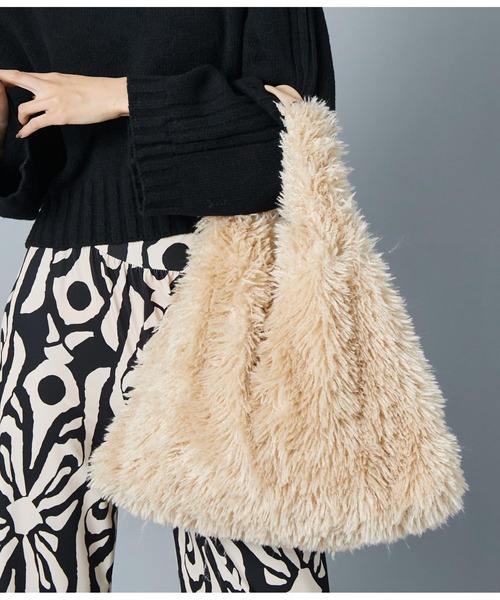 Settimissimo（セッティミッシモ）の「フェイクファー トートバッグ（トートバッグ・レディース・ブラック/ベージュ・FREE）」の13枚目の写真