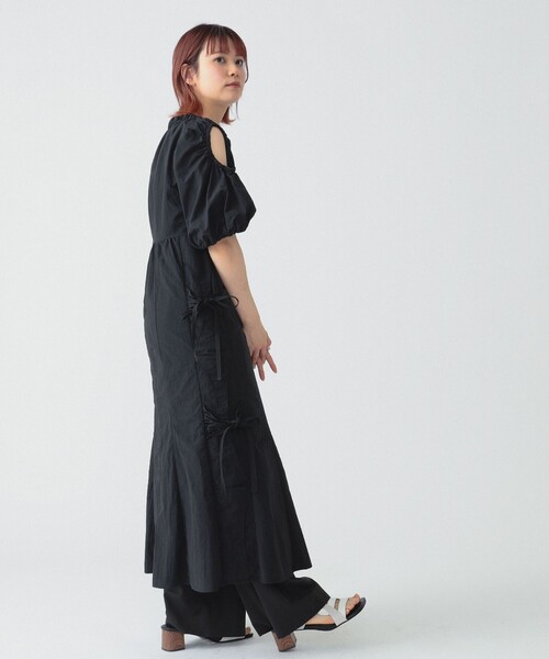 Ray BEAMS（レイビームス）の「RBS / サイド リボン ワンピース（ワンピース・レディース・ブルー/ブラック・1/0）」の4枚目の写真
