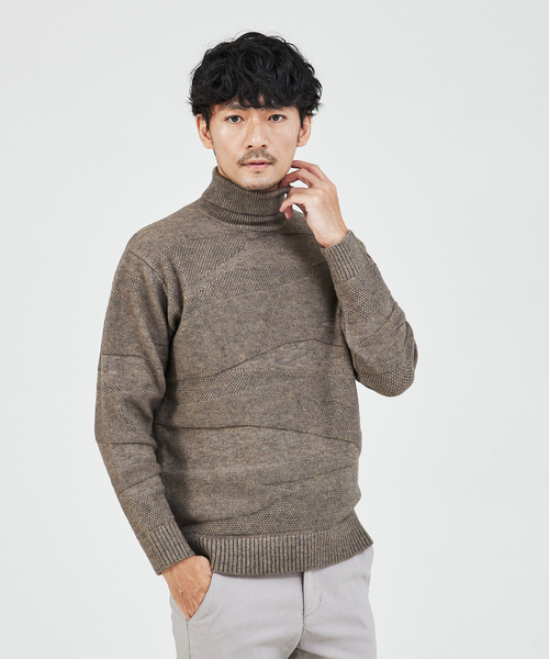 ABAHOUSE GRAY(アバハウスグレイ)の「【スポンジタッチ】シャドーカモフラ タートルネック ニット(ニット/セーター・メンズ・グレイッシュベージュ/ブラック/ホワイト/モカ・46/48)」の3枚目の写真