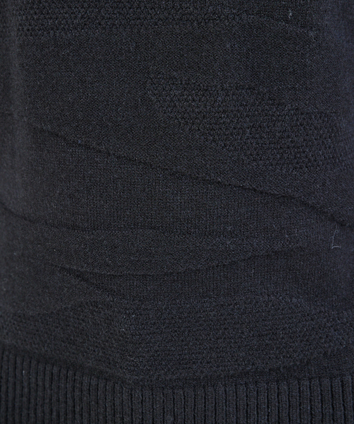 ABAHOUSE GRAY(アバハウスグレイ)の「【スポンジタッチ】シャドーカモフラ タートルネック ニット(ニット/セーター・メンズ・グレイッシュベージュ/ブラック/ホワイト/モカ・46/48)」の10枚目の写真