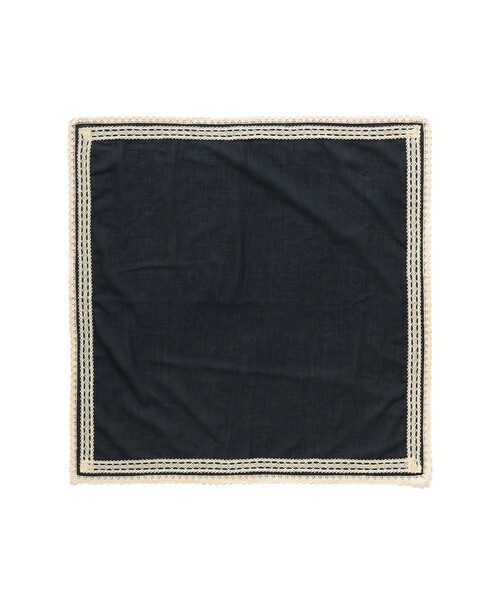 BEAMS BOY(ビームスボーイ)の「BEAMS BOY / レース スクエア ストール(ストール/ショール・レディース・オフホワイト/ブラック/ネイビー・ONE SIZE)」の6枚目の写真