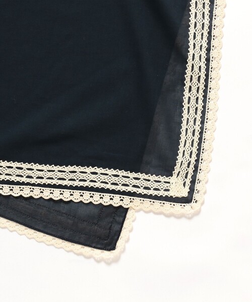 BEAMS BOY(ビームスボーイ)の「BEAMS BOY / レース スクエア ストール(ストール/ショール・レディース・オフホワイト/ブラック/ネイビー・ONE SIZE)」の7枚目の写真