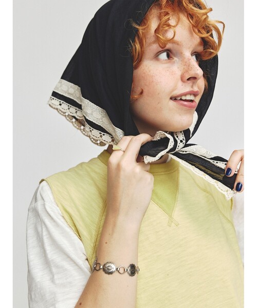 BEAMS BOY(ビームスボーイ)の「BEAMS BOY / レース スクエア ストール(ストール/ショール・レディース・オフホワイト/ブラック/ネイビー・ONE SIZE)」の10枚目の写真