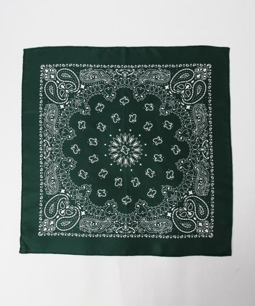 SHIPS for women（シップスフォーウィメン）の「【otonaMUSE 12月号掲載】 manipuri:バンダナプリントスカーフ（ストール/ショール・レディース・レッド/オリーブ/ネイビー・ONE SIZE）」の2枚目の写真