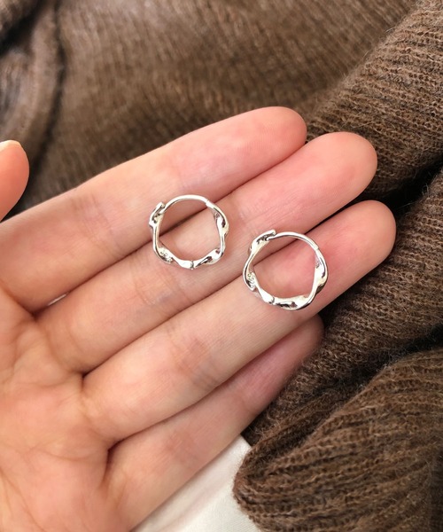 LA VORAGINE(ラ ヴォラジネ)の「ピアス(ピアス(両耳用)・レディース・シルバー・FREE)」の5枚目の写真