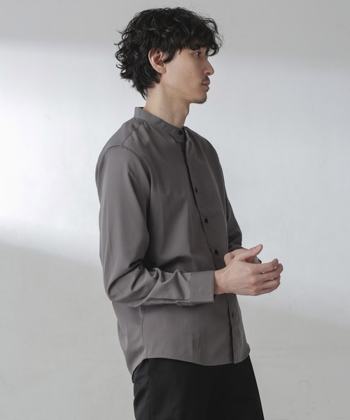 NANO universe（ナノユニバース）の「スタンダードバンドカラーシャツ/長袖（シャツ/ブラウス・メンズ・ライトベージュ/ホワイト/チャコール・L/M/S/XL）」の14枚目の写真