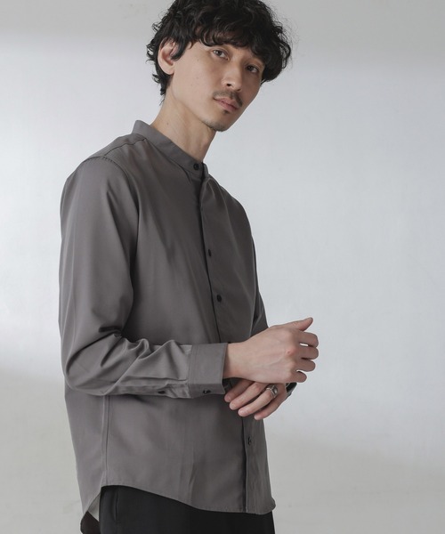 NANO universe（ナノユニバース）の「スタンダードバンドカラーシャツ/長袖（シャツ/ブラウス・メンズ・ライトベージュ/ホワイト/チャコール・L/M/S/XL）」の21枚目の写真