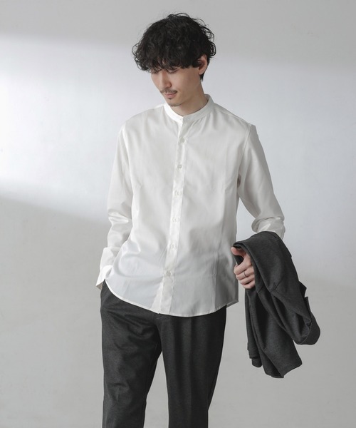 NANO universe（ナノユニバース）の「スタンダードバンドカラーシャツ/長袖（シャツ/ブラウス・メンズ・ライトベージュ/ホワイト/チャコール・L/M/S/XL）」の6枚目の写真