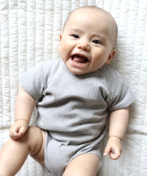 MAKE YOUR DAY(メイクユアデイ)の「無地とボーダーリブロンパス(ロンパース・キッズ・グレー/オフホワイト/イエロー/ピンク・70/80)」の2枚目の写真