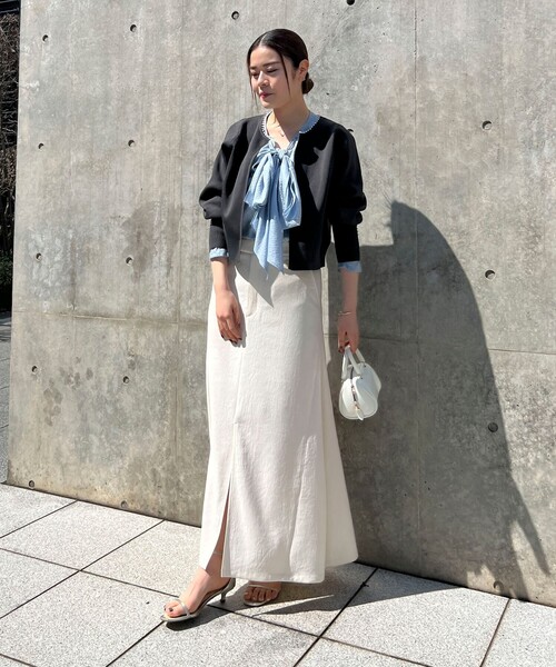 未着用美品　24/SS ルーニィ　ウォッシャブルギャザーデザインジレ　ロング ランダムギャザーデザインスカート（膝丈/ミディ丈スカート