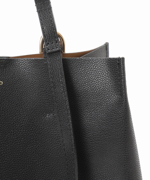 La TOTALITE（ラトータリテ）の「【VIOLAd’ORO/ヴィオラドーロ】WフェイスレザートートBAG（トートバッグ・レディース・アイボリー/ブラック・FREE）」の21枚目の写真