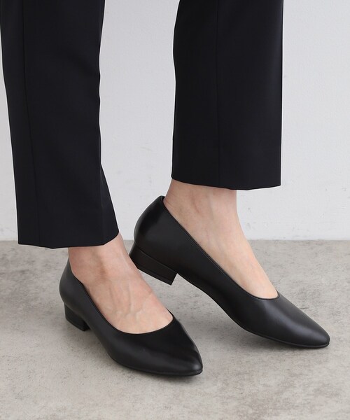 INDIVI(インディヴィ)の「◆【新登場!広幅サイズ】ベーシックローヒールパンプス(パンプス・レディース・ブラック/サンドベージュ・50/40/35/30/25/45)」の5枚目の写真