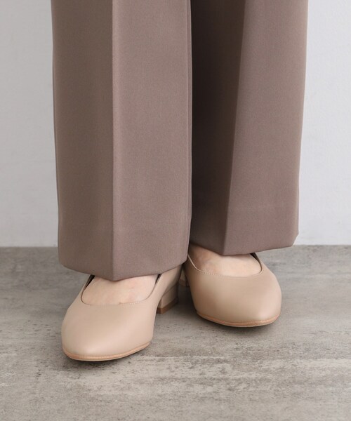 INDIVI(インディヴィ)の「◆【新登場!広幅サイズ】ベーシックローヒールパンプス(パンプス・レディース・ブラック/サンドベージュ・50/40/35/30/25/45)」の11枚目の写真