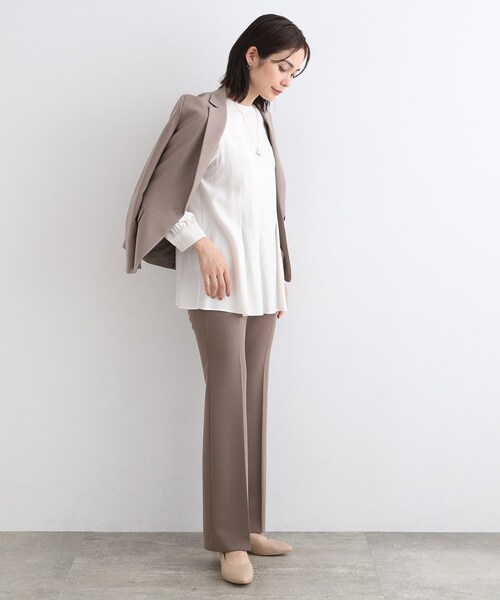 INDIVI(インディヴィ)の「◆【新登場!広幅サイズ】ベーシックローヒールパンプス(パンプス・レディース・ブラック/サンドベージュ・50/40/35/30/25/45)」の13枚目の写真