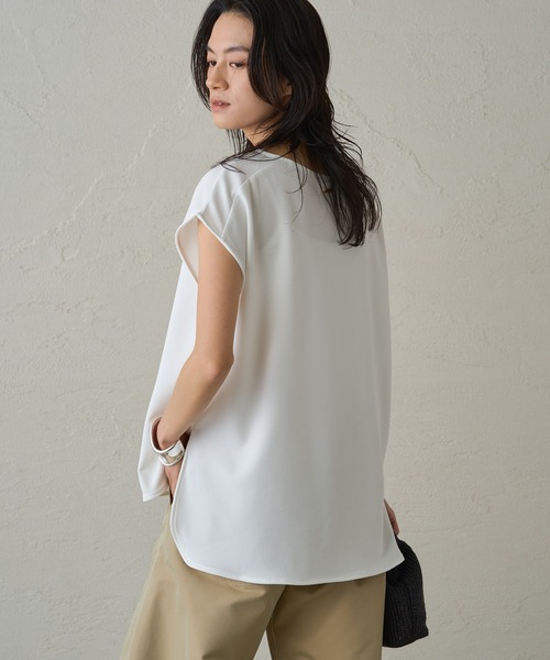 LOUNGEDRESS（ラウンジドレス）の「カットジョーゼットフレンチブラウス（シャツ/ブラウス・レディース・オフホワイト/ネイビー/ブラック・FREE）」の8枚目の写真