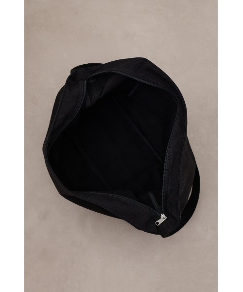 AZUL by moussy(アズールバイマウジー)の「キャンバスワンショルダーバッグ(ショルダーバッグ・メンズ・ライトカーキ/ブラック/オフホワイト・FREE)」の16枚目の写真
