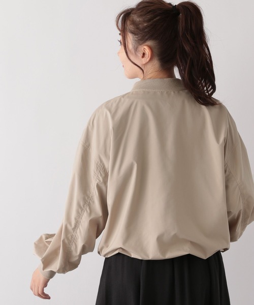 GLOBAL WORK（グローバルワーク）の「エアかる撥水MA-1/986438（MA-1・レディース・カーキ/アイボリー/ベージュ・SHORT/REGULAR）」の11枚目の写真