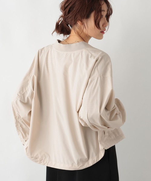 GLOBAL WORK（グローバルワーク）の「エアかる撥水MA-1/986438（MA-1・レディース・カーキ/アイボリー/ベージュ・SHORT/REGULAR）」の6枚目の写真