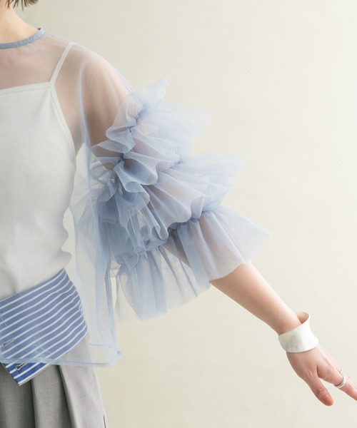 KBF（ケイビーエフ）の「ボリュームスリーブチュールプルオーバー（シャツ/ブラウス・レディース・グレー/ブルー/ブラック・ONE）」の8枚目の写真