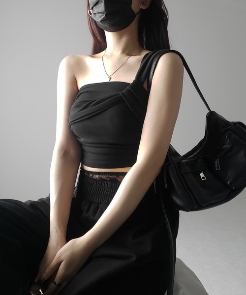 me+em select(ミームセレクト)の「※※【 カップ付き 】ワンショルアシンメトリーショートキャミソール / one shoulder asymmetry short camisole(キャミソール・レディース・ブラック/グレー・FREE)」の12枚目の写真