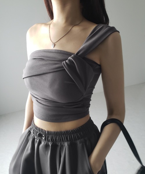 me+em select(ミームセレクト)の「※※【 カップ付き 】ワンショルアシンメトリーショートキャミソール / one shoulder asymmetry short camisole(キャミソール・レディース・ブラック/グレー・FREE)」の18枚目の写真
