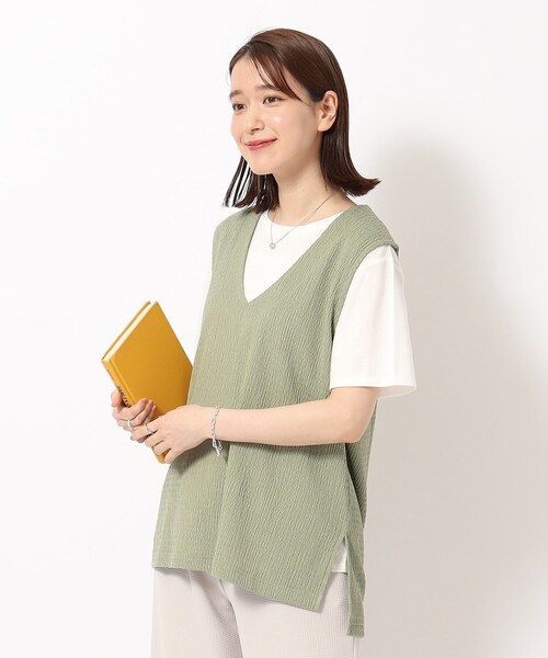 SHOO・LA・RUE(シューラルー)の「◆【洗える/2点セット】さらさらVネックベスト+Tシャツ(その他トップス・レディース・ライトグレー/グリーン/ブラック/ライトブルー・02/03/04)」の4枚目の写真